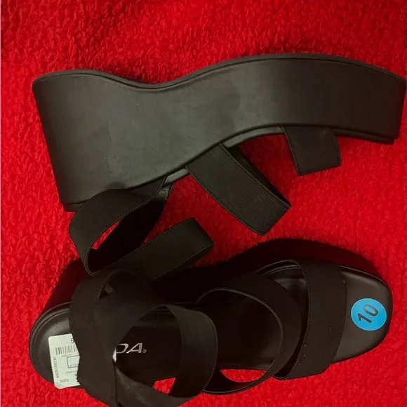 ❤️Soda wedges shoes size 10 woman’s sandals New, color black - Picture 3 of 11